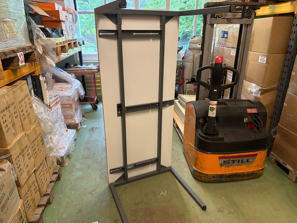 Lista Scrivanie: Lista Office Bürotisch bzw. Schreibtisch 180x80xh73cm – Usato da Necker venduto da liq24 3