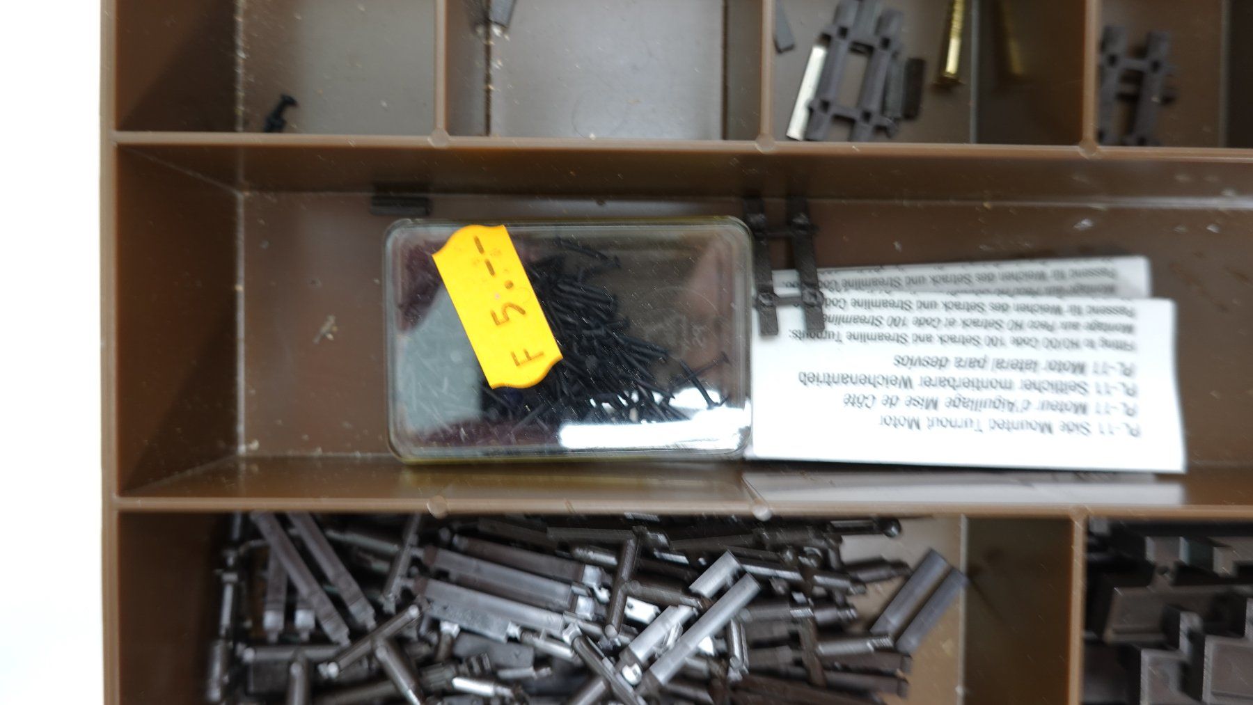 Modellini di ferrovie: e67 Bemo Peco Ersatzteile Konvolut / Bastelware – Usato da Thun venduto da evinka_gmbh 6