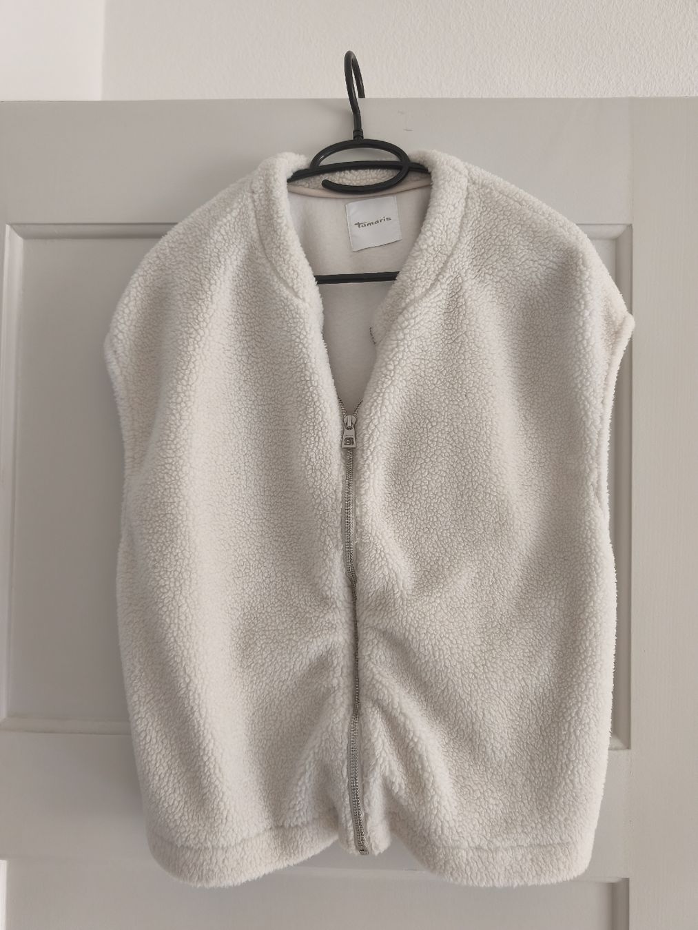 Gilets & Westen: Gilet aus Teddyfleece – Neu (gemäss Beschreibung) aus St. Gallen von liamonmara
