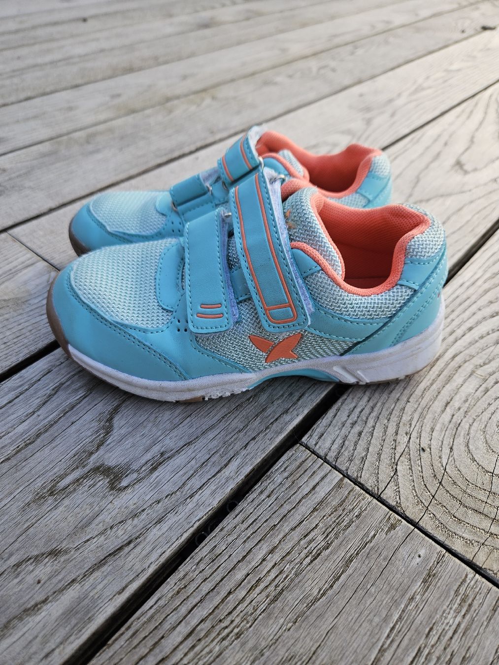 Chaussures filles: Kinder Hallenschuhe Grösse 30 – D'occasion à Thal par Herbue82 1