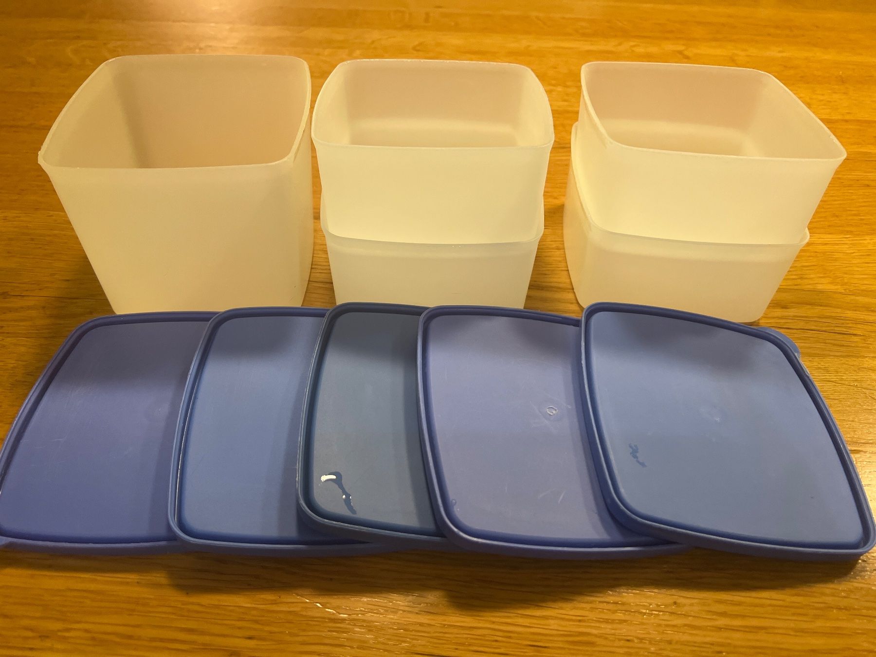 Tupperware Recipients et similaires: Tupperware Gefrierbehälter Set 5-teilig – D'occasion à Attinghausen par Mary66 1