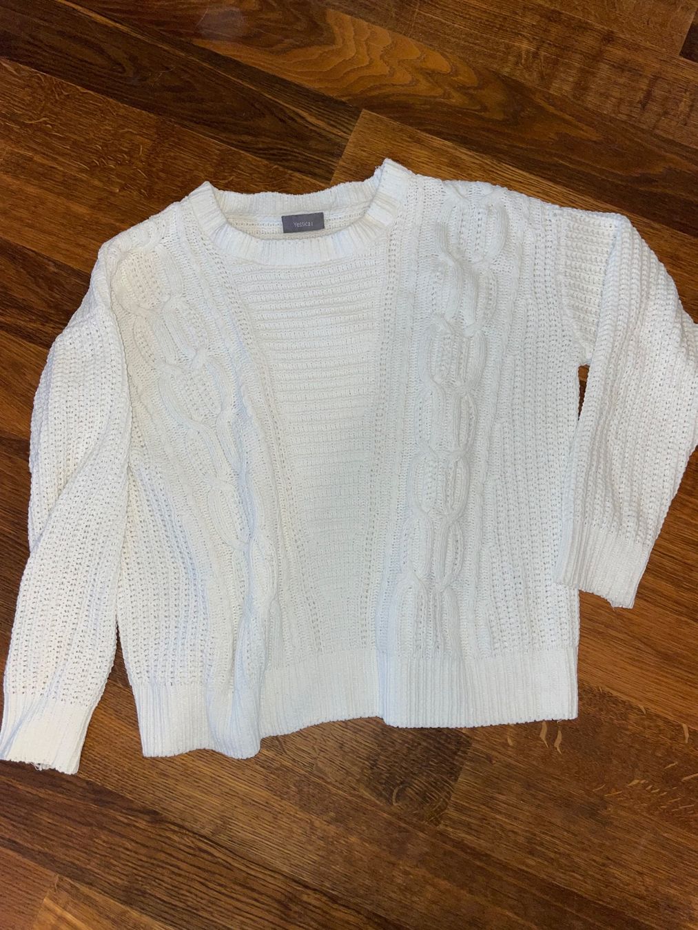 C&A Maglioni & Felpe: Weisser Pullover C&A mit Zopfmuster gestrickt – Usato da Liestal venduto da ela_2g9s 1