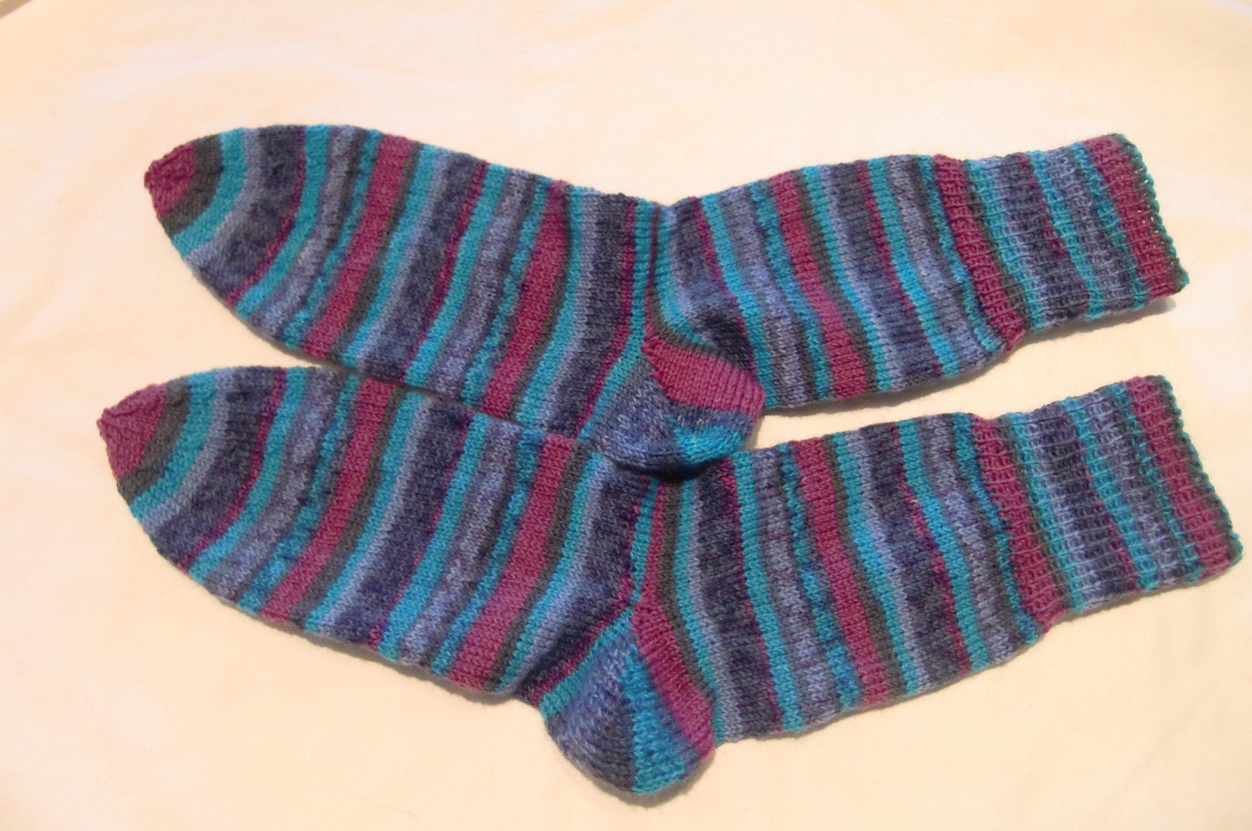 Calze: handgestrickte Socken  Grösse 42/43 – Nuovo e nell'imballaggio originale da trüllikon venduto da marie2004