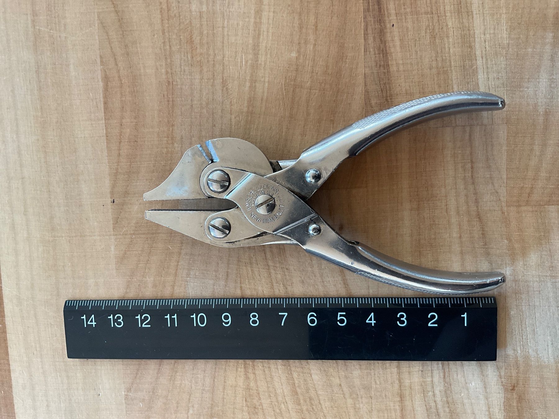 Tous les outils: Parallel Flachzange – D'occasion à Rümlang par Sambas19