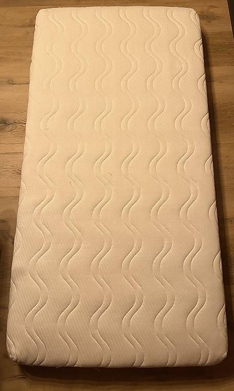 Matratzen: Matelas kadolis coco latex 70x-140 et sommier  – Gebraucht aus St-Cierges von Gw.