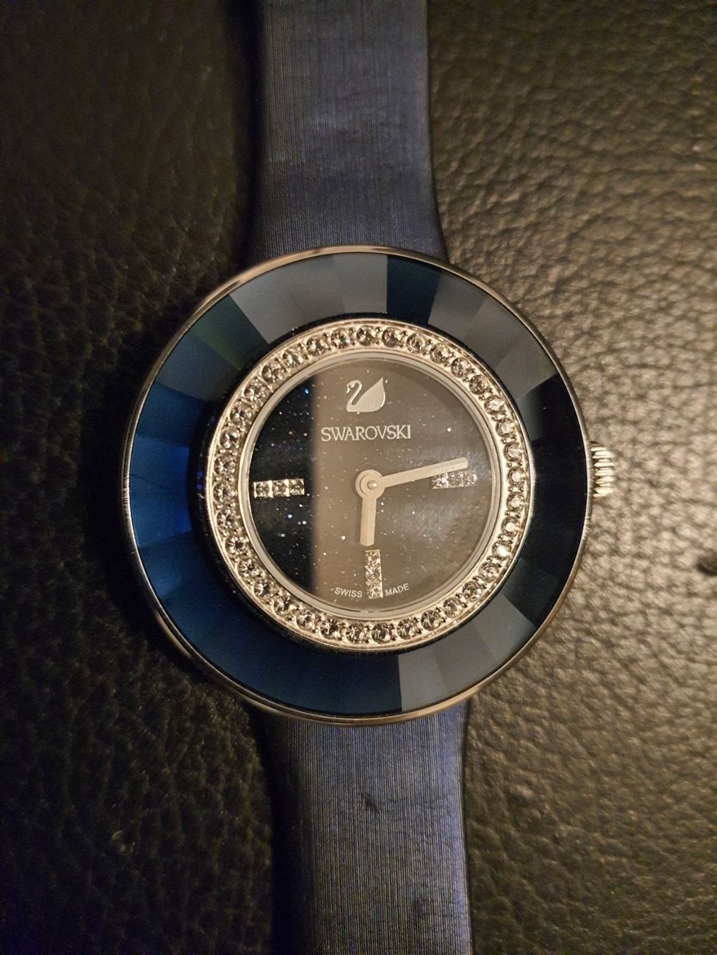 Swarovski Uhren: Swarovski Uhr Original blau NEU – Neu und originalverpackt aus Zollikerberg von Sell-Buy-it 1