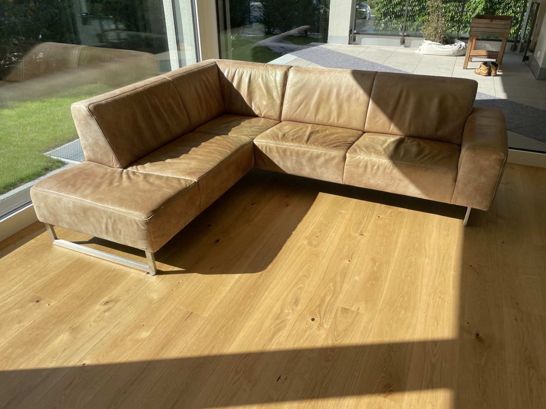 Koinor Divani: Koinor Ecksofa Vintage Leder hellbraun mit Metallfüssen – Usato da Murgenthal venduto da Anywherebuthome
