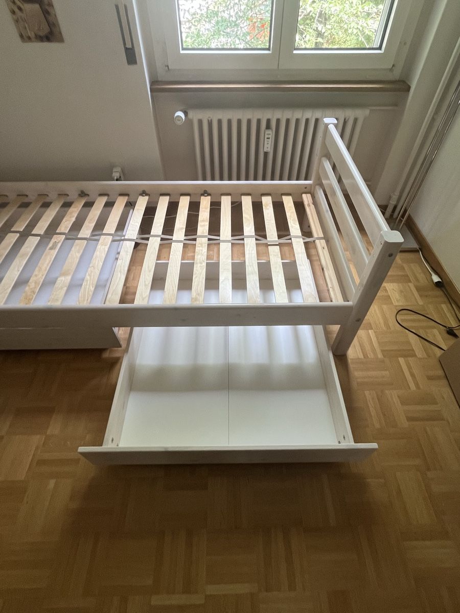 Lits: FLEXA white Bett 90x200 – D'occasion à Bern par Regi1975 1