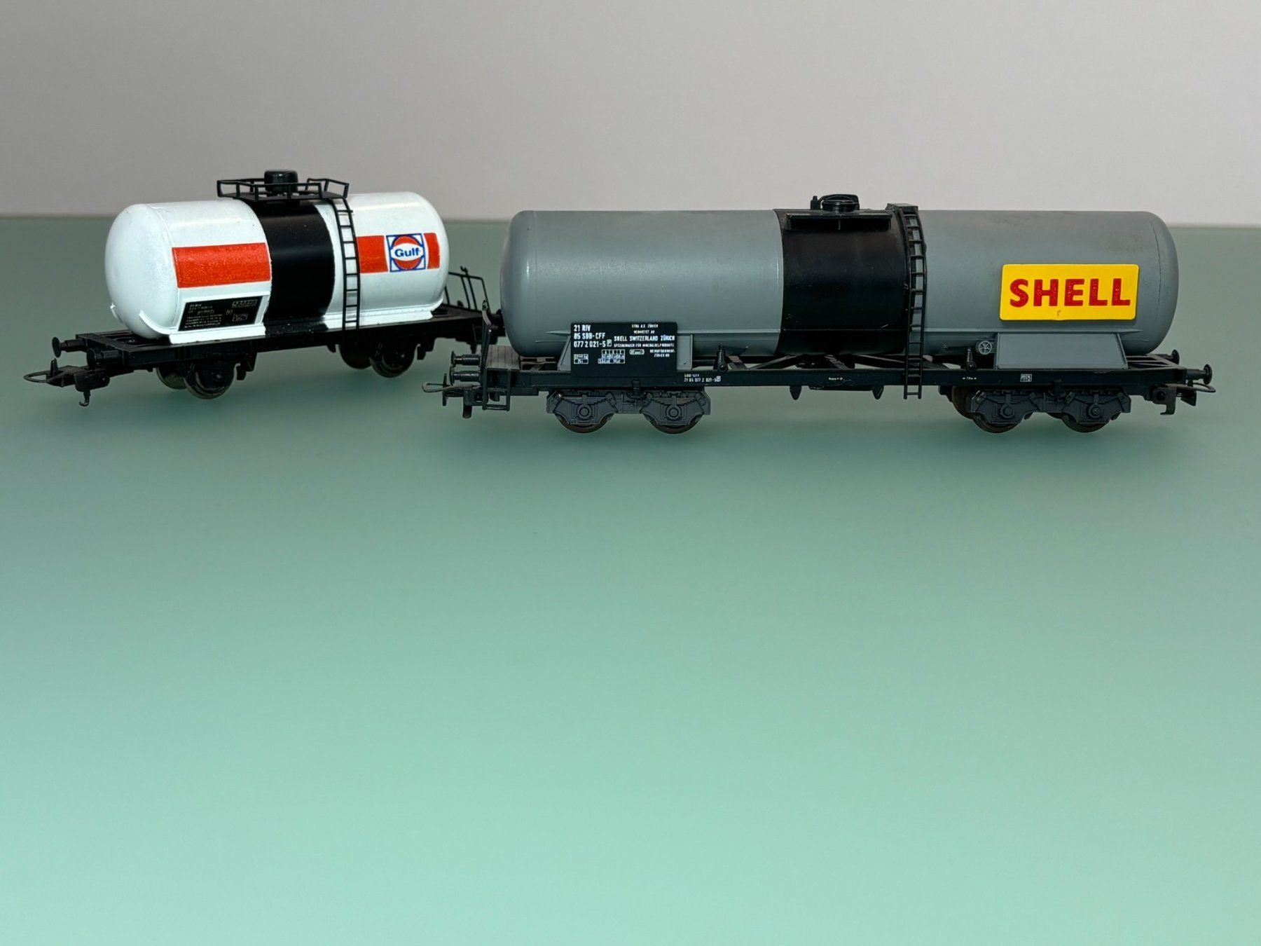 Liliput Trains électriques: SBB CFF FS  2x wagons citerne SHELL + GULF – D'occasion à Sion par lol_98vj 5