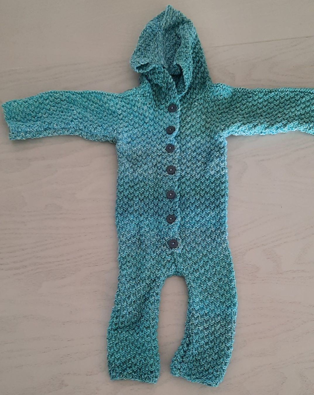 Pyjamas: Strampler handgestrickt – Neuf avec emballage d'origine à Engelburg par Clictop