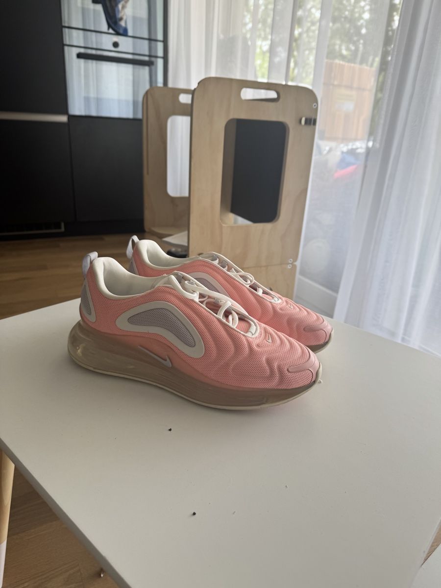 Nike Herrenschuhe: Nike Air Max 720 Sneaker Pink / Lachs – Neu (gemäss Beschreibung) aus Wohlen AG von Ar_gu