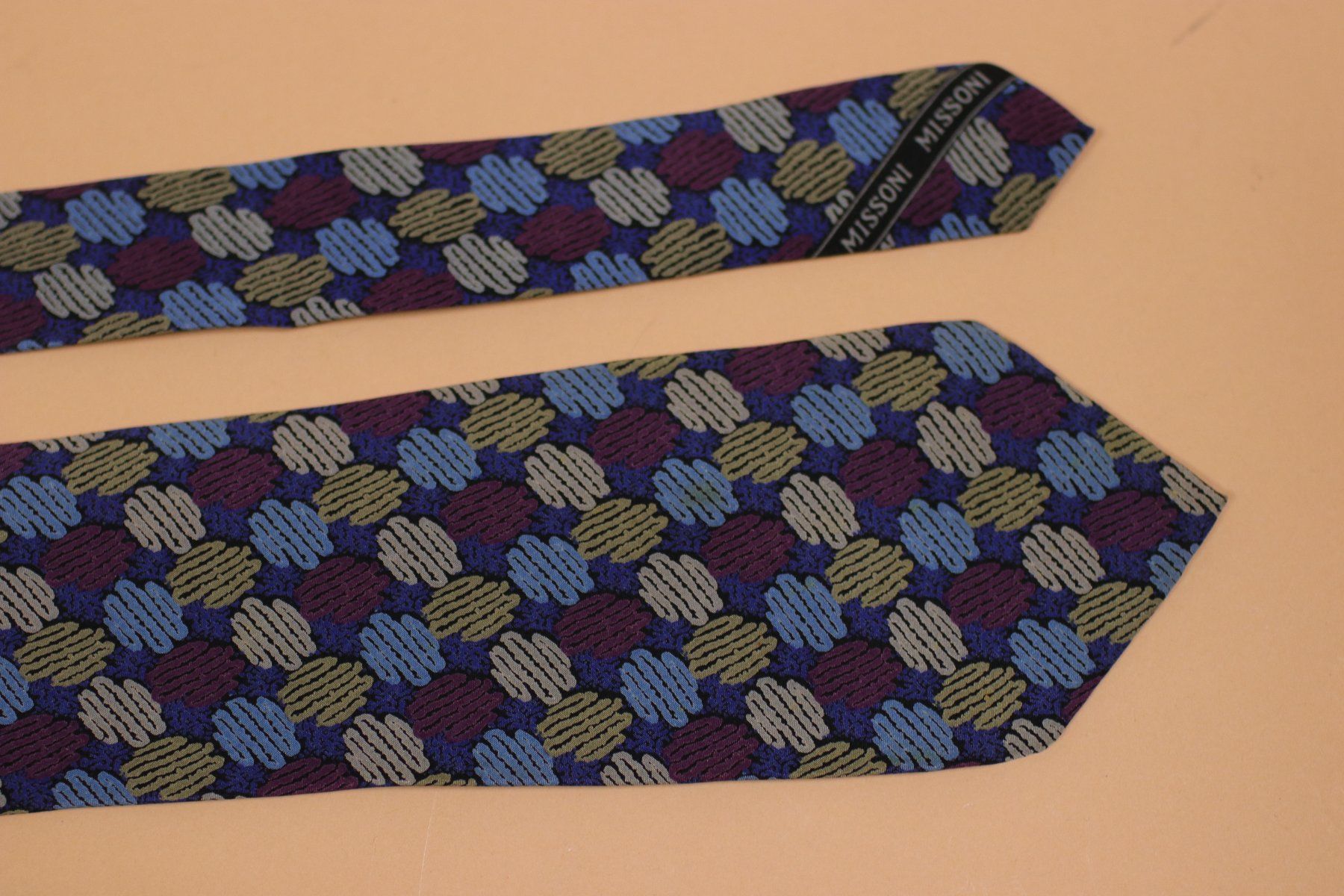 Missoni Cravates: vintage MISSONI Silk Tie – D'occasion à Hombrechtikon par BAZ-Vintage