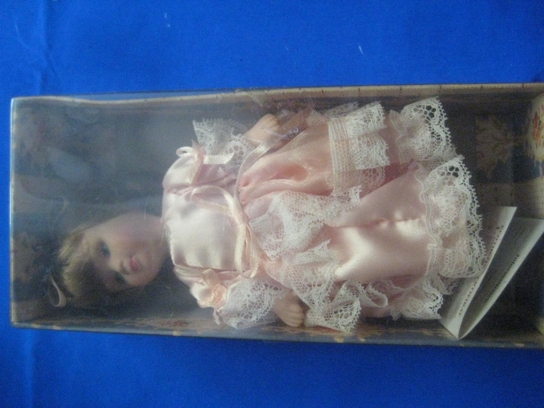 Bambole: MINI  PUPPE – Nuovo e nell'imballaggio originale da Uster venduto da flocke1 4