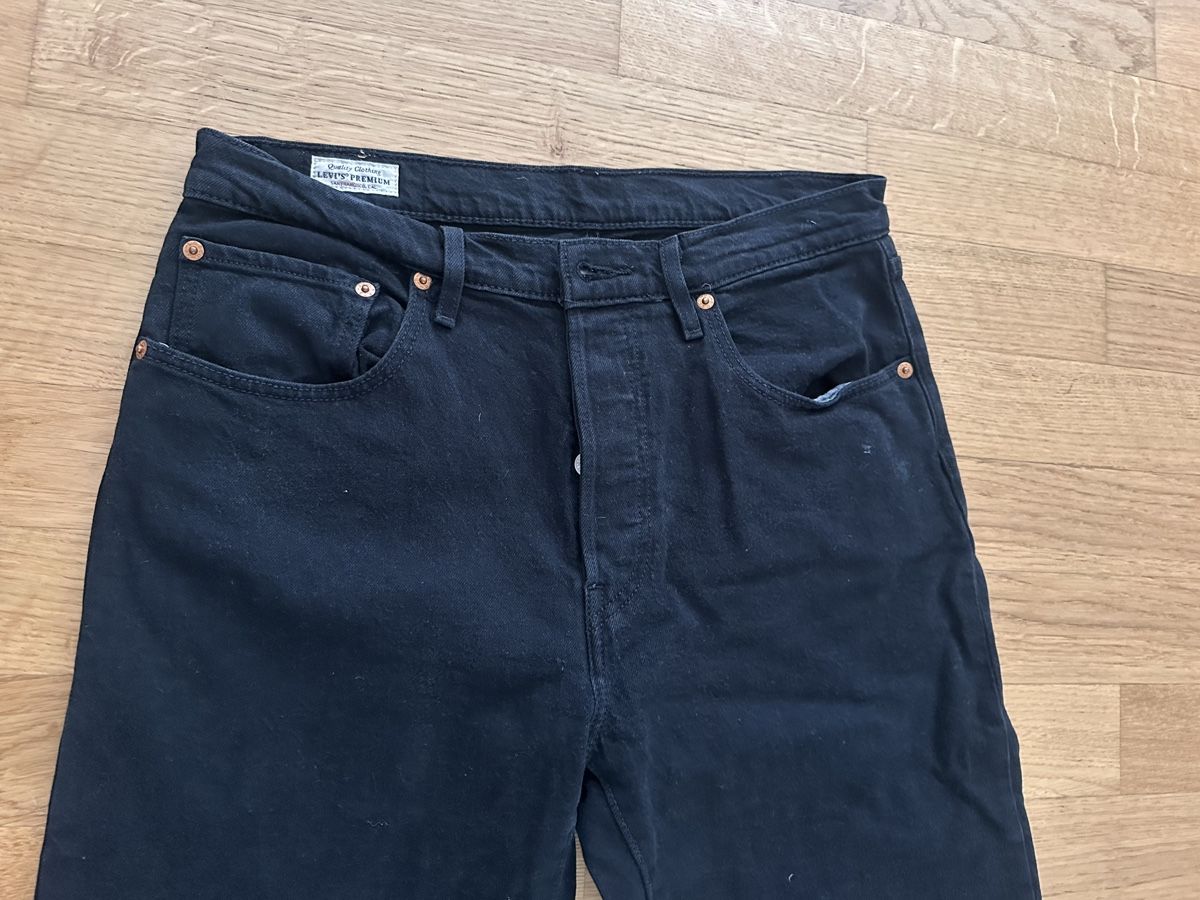 Levi's Jeans: Schwarze Levis Hose 501 – Nuovo (secondo la descrizione) da Luzern venduto da micaelapc 2