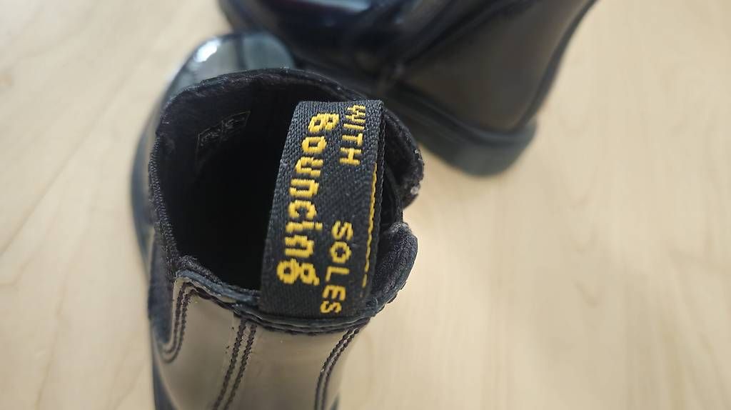Chaussures hommes: Mr.Martens gr.24 with Bouncing Soles – Neuf avec emballage d'origine à Flurlingen par Nicole_Koogoo 2