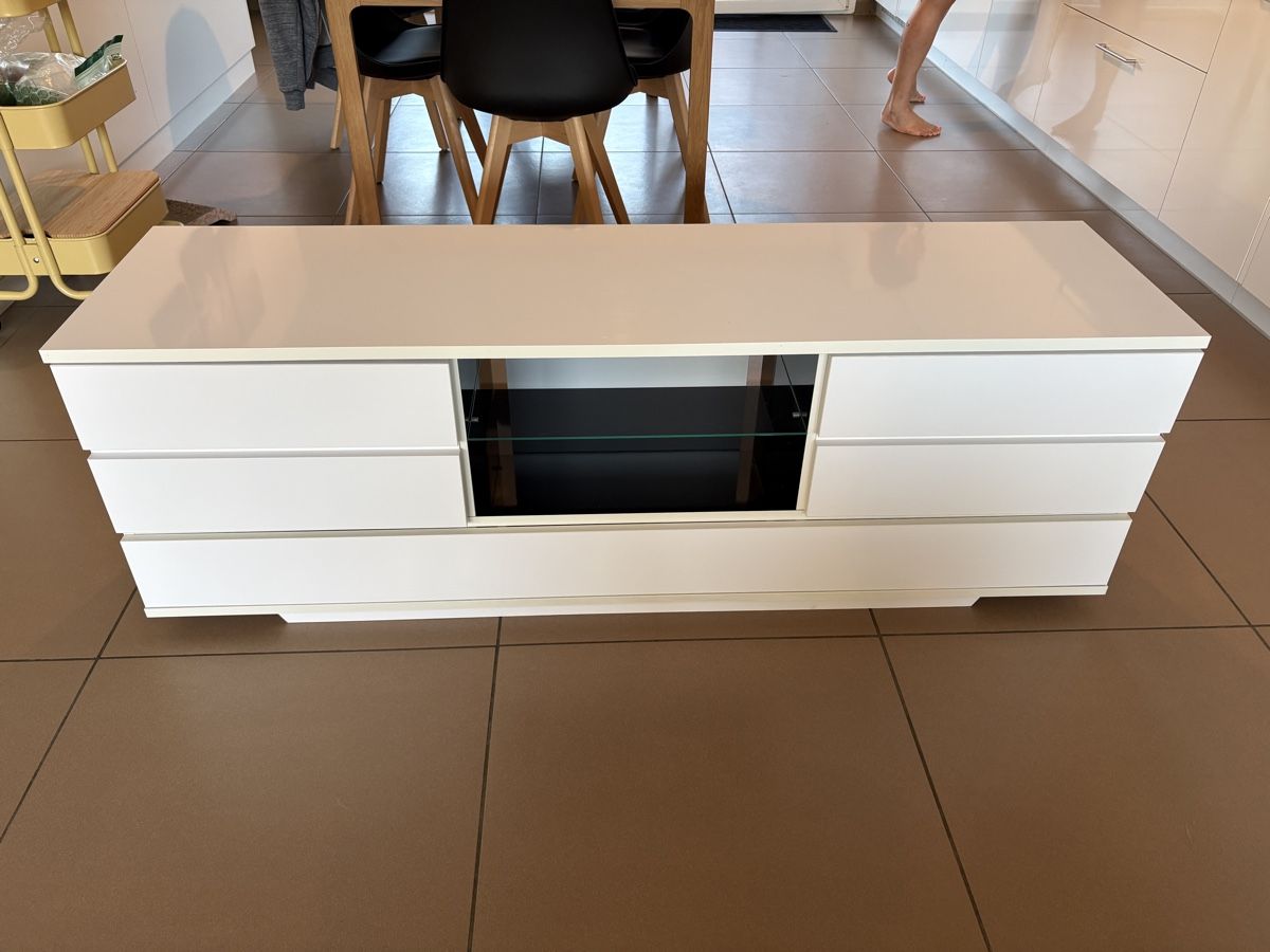 Meubles TV: Meuble TV blanc laqué  – D'occasion à Rossens FR par Kyuu 1