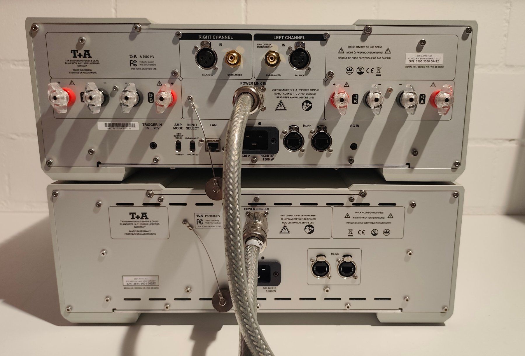 T+A Amplificatori: T+A A 3000 HV mit PS 3000 HV – Nuovo (secondo la descrizione) da Toffen venduto da RohrerHiFiAG 1