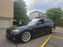 BMW 325i Xdrive E91