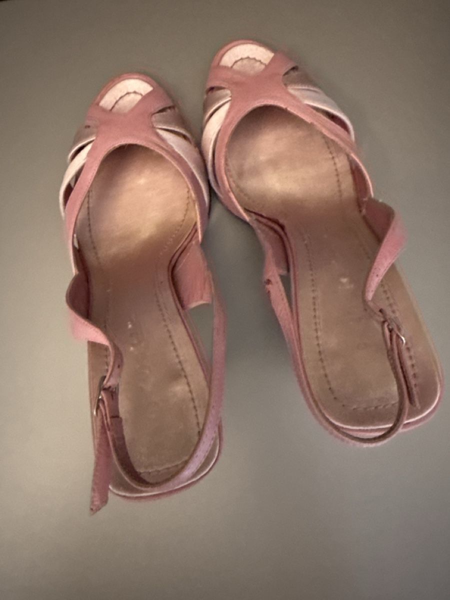 Casadei Damenschuhe: Pink Slingback Heels Size EU 37.5 Used Condition – Gebraucht aus Lugano von og4_h9b8 5