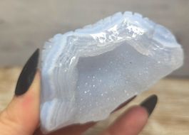 Blue lace Achat Schnitzerei 121g