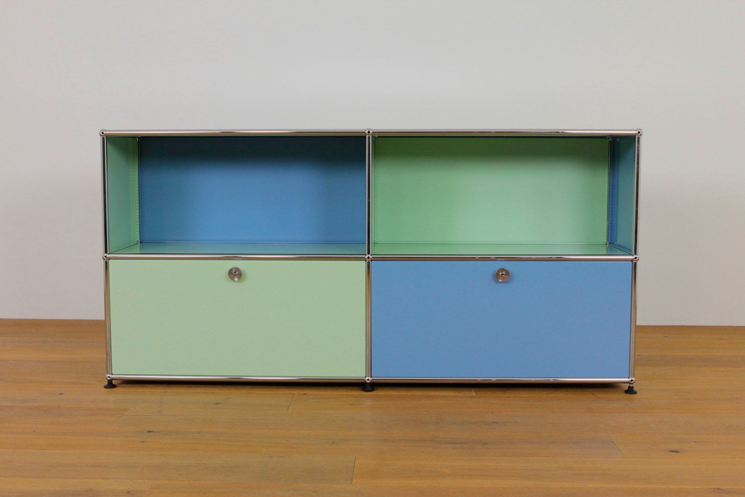 USM Cassettiere: USM Haller Sideboard // UPCYCLED // NEUE FARBEN – Nuovo (secondo la descrizione) da Affoltern am Albis venduto da StudioStandard