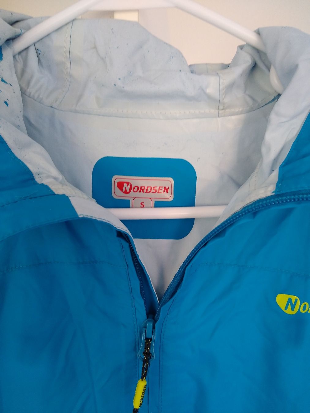 Giacche: Blue light Rain jacket size small (but can also be medium?) – Usato da Dübendorf venduto da LoRi-2026 1