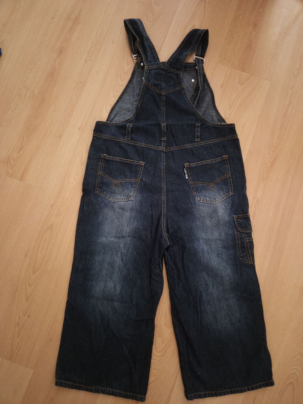 Pantaloni: Latzhose denim KAMOLWAN Grösse L gebraucht.  – Usato da Mumpf venduto da Fabis_Shop 4
