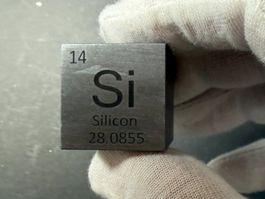 Silizium, Elementwürfel mit Gravur 1 Zoll (2.54 cm), 39 g