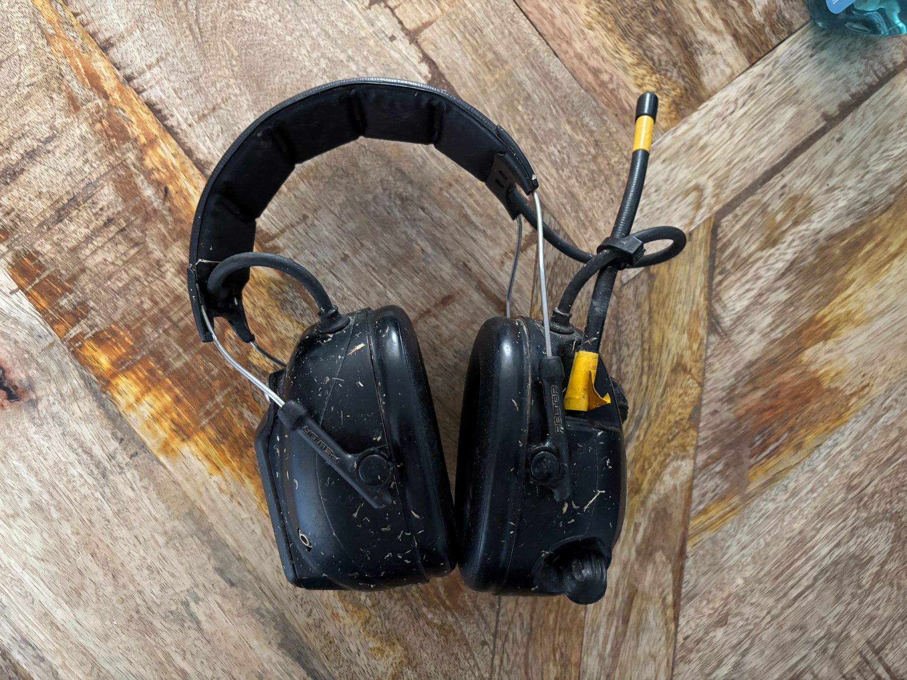 3M Cuffie: Radio Gehörschutz – Usato da Holziken venduto da scedi21 1