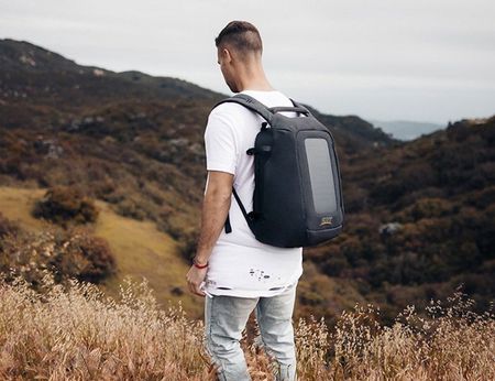 Neuer Numi Solar Rucksack 30L - Top Zustand! 🎒☀️🔋