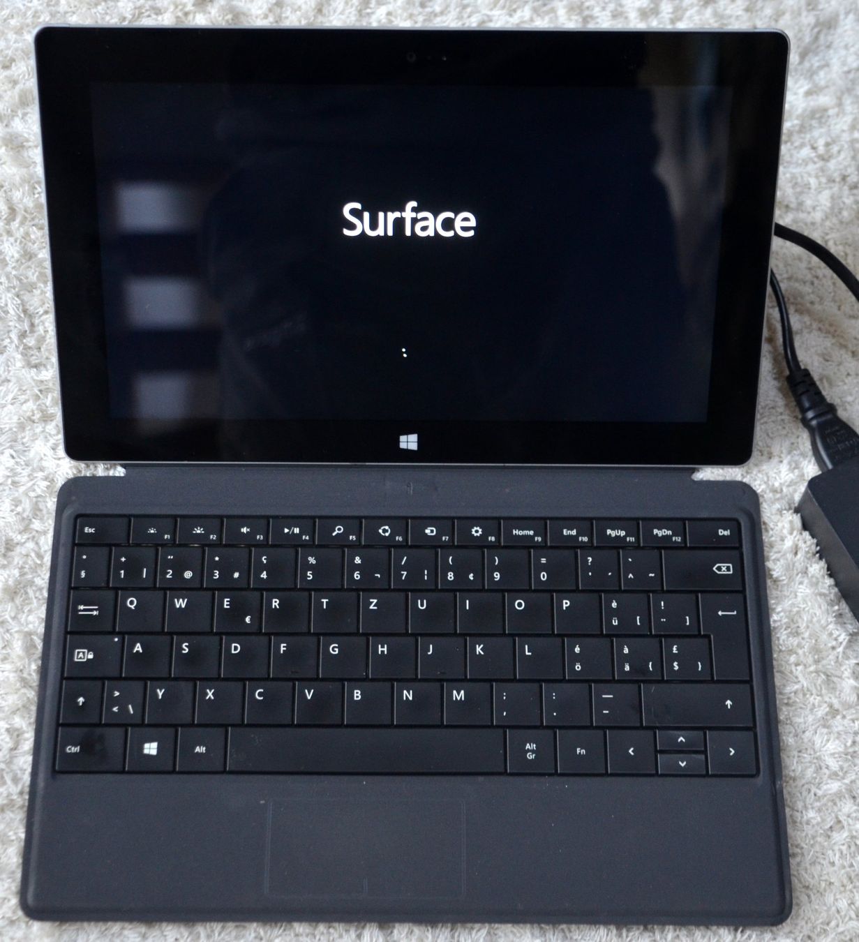Microsoft Tablet PC: Microsoft Surface RT 8.1 64 GB – Usato da Collonges venduto da arashee 1