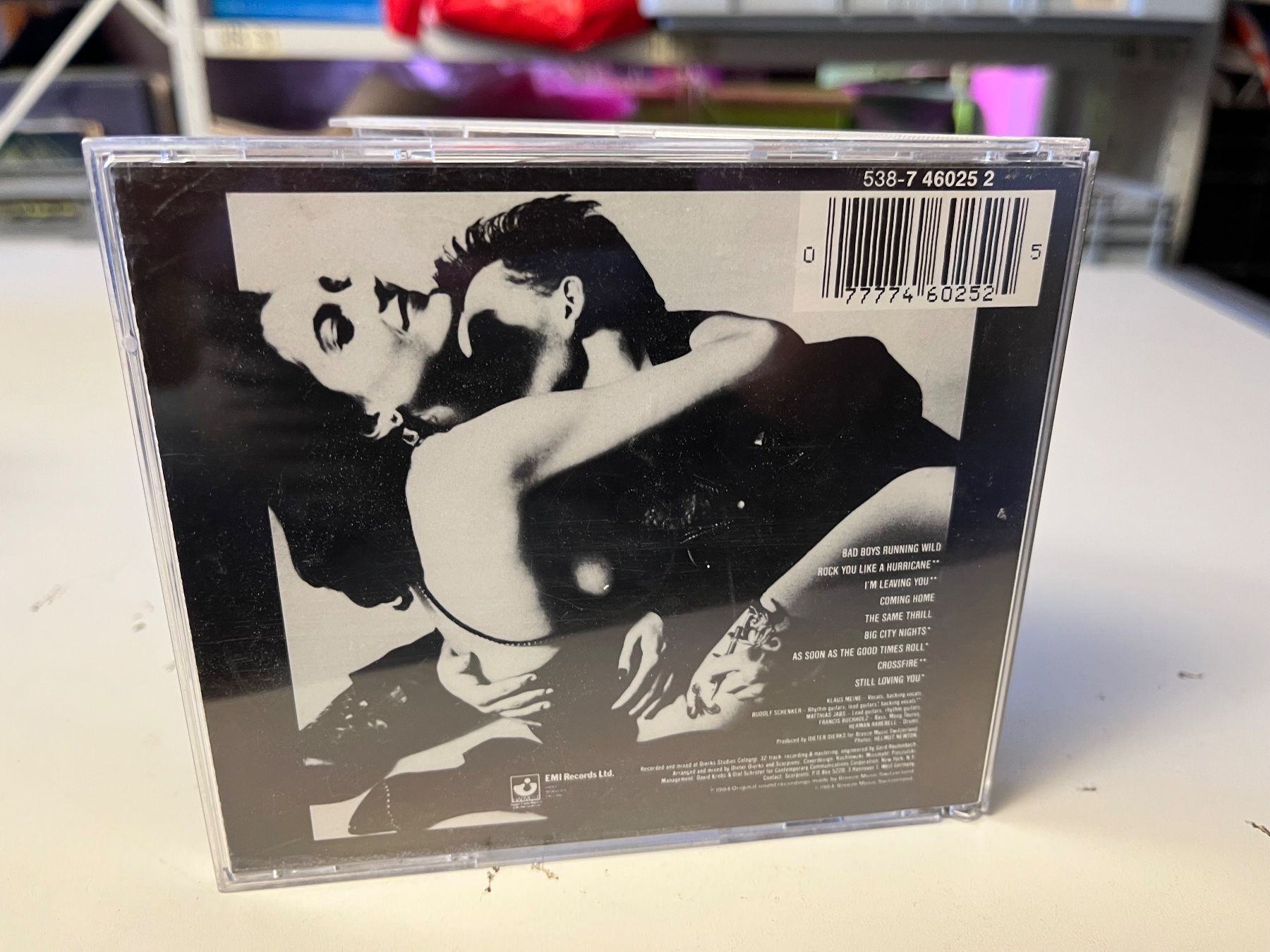 CDs: Scorpions - Love At First Sting - X01B – Gebraucht aus Küsnacht ZH von  1