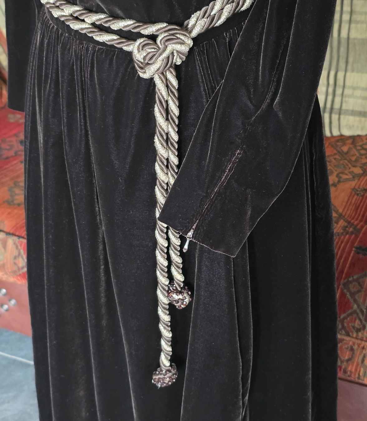 Robes: Wunderschöne Samtkleid, Gr. 36, mit Ziergürtel - Festlich! – Neuf (Voir description) à Rheinsulz par Gilea 2