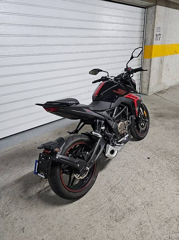 : VOGE 300 R, 4 Monate alt – Usato da Niederhasli venduto da madmax23 4