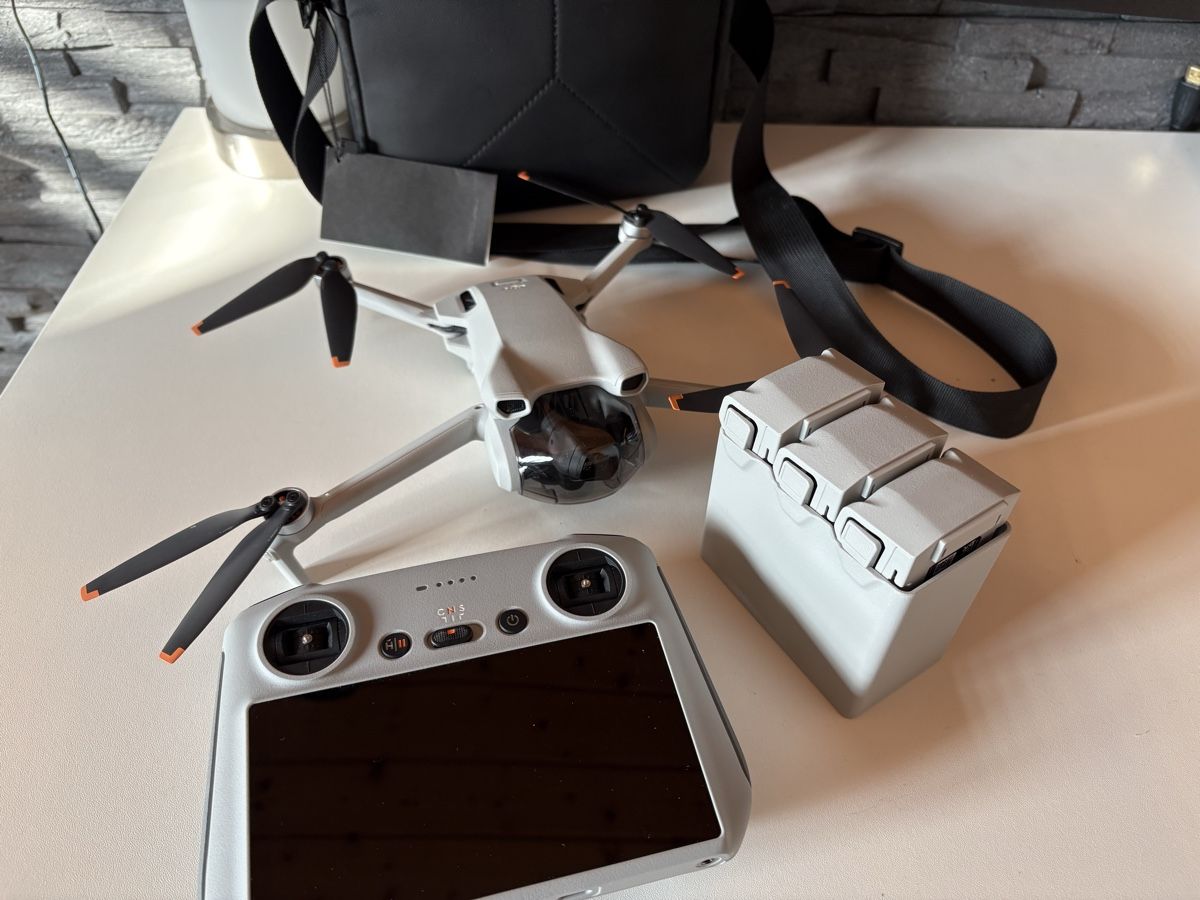 DJI RC Modellbau: DJI Mini 3 Fly More Combo inkl. Display-Controller – Gebraucht aus Appenzell von joshua_m77y 3