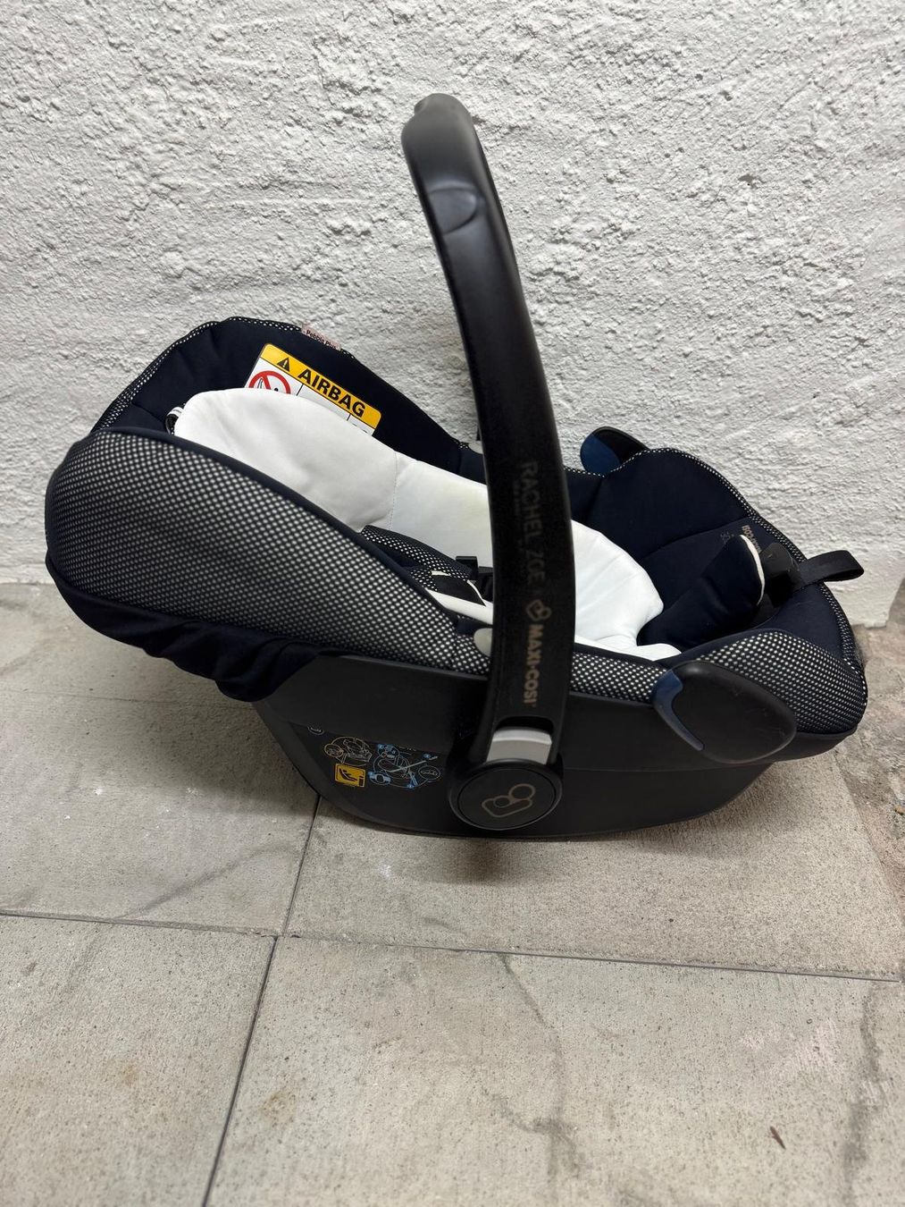 Maxi-Cosi Seggiolini per auto: Maxi Cosi 0-18m mit Babyschale – Usato da Zürich venduto da dor_rq6x 1