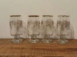 4 edle Vintage Weingläser mit Goldrand und Goldtraubenmuster