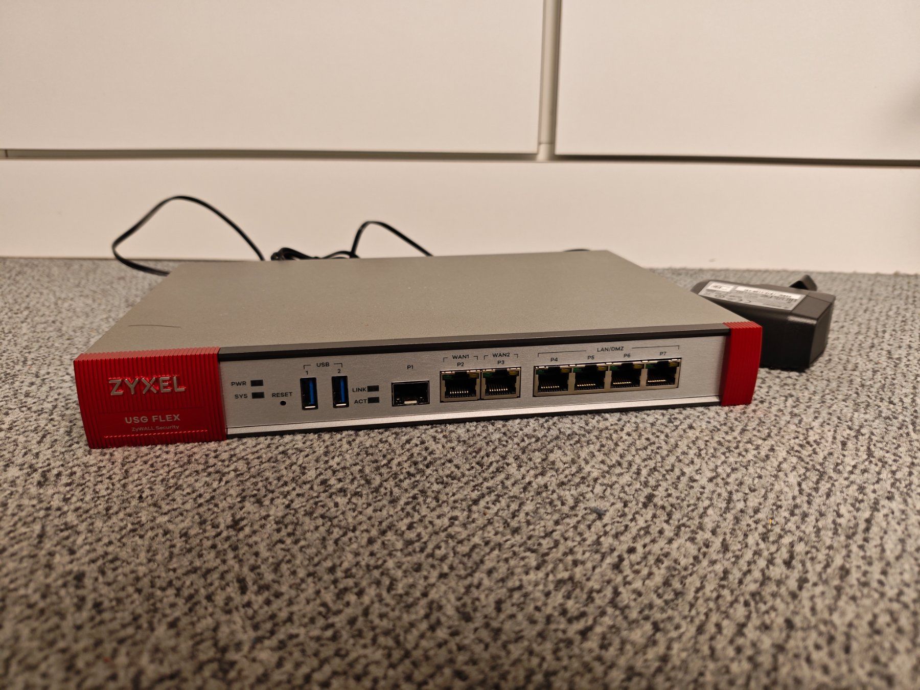 Zyxel Firewall: Zywall USG Flex 200 – Usato da Zürich venduto da initfour
