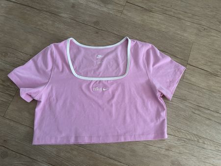 Rosa Nike Crop Top mit weissem Rand - Grösse XL