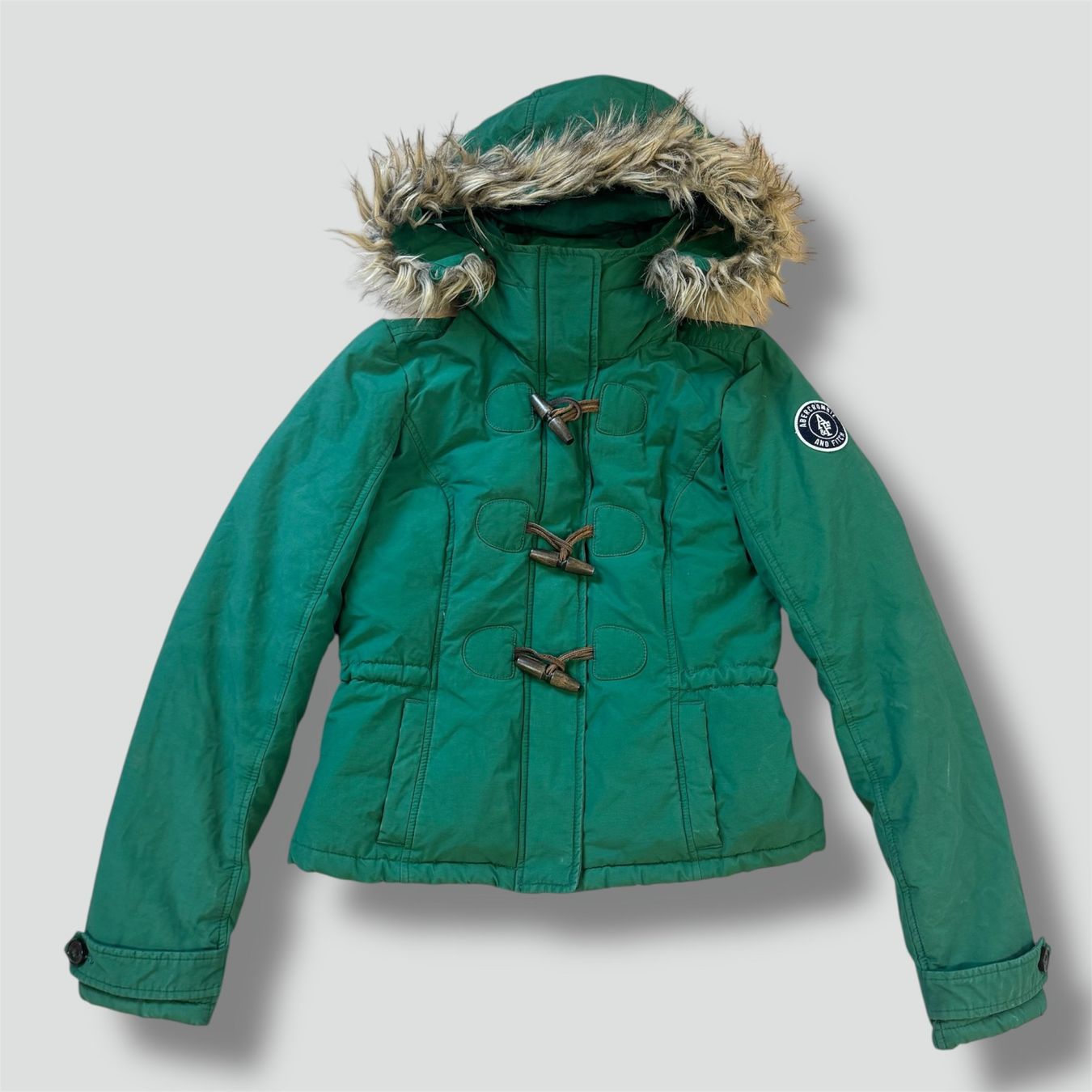Abercrombie Giacche: Abercrombie and Fitch green winter jacket – Usato da St. Gallen venduto da sourced_limited
