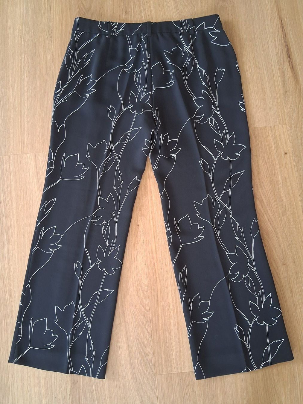 Max Mara Pantaloni: Max Mara Studio Stoffhose Gr. 38 – Usato da Lengnau AG venduto da Nathi88 1