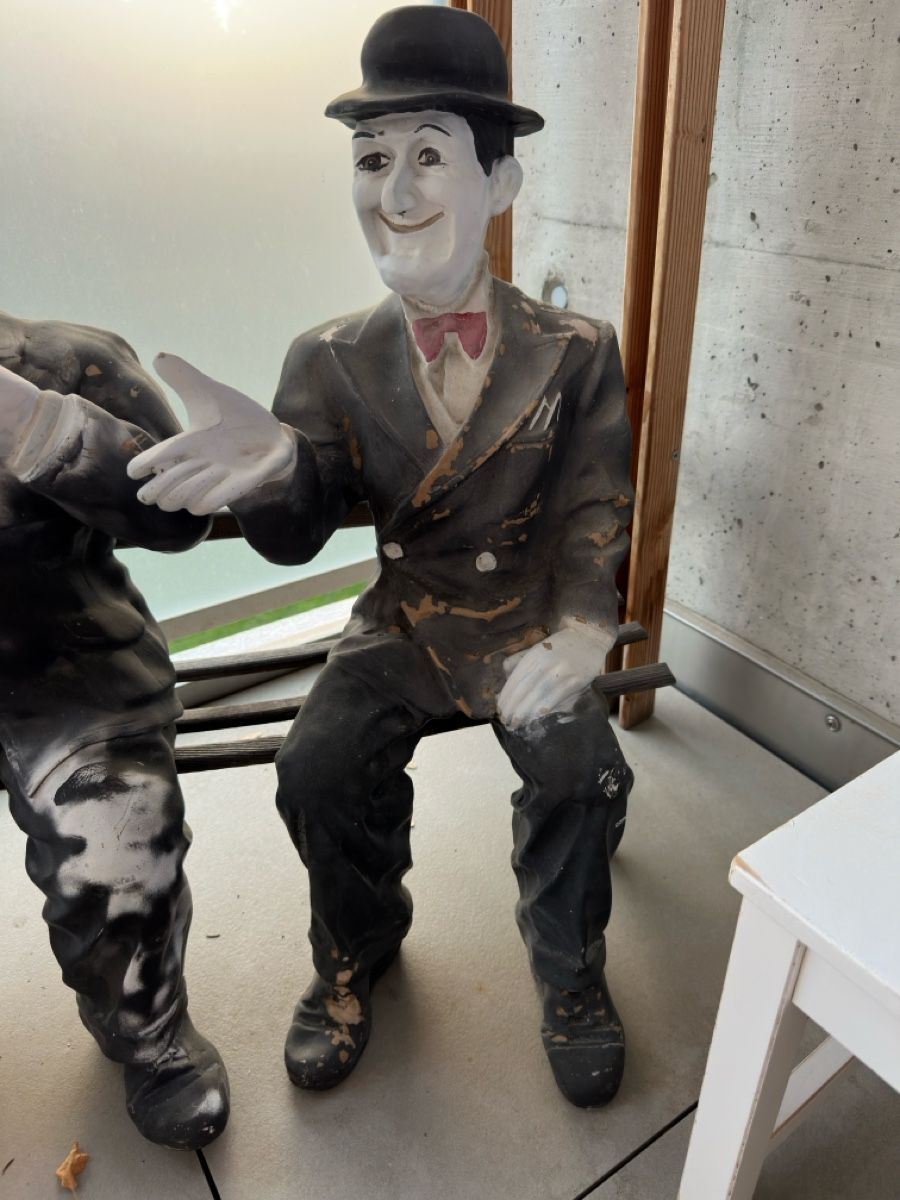 Sculture & Statue: Laurel und Hardy Statue auf Bank – Usato da Thun venduto da Mokibe 2