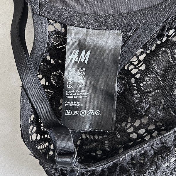 H&M Altra biancheria intima: BRALETTE | Wattierter BH aus Spitze 75A | Bustier – Usato da Engelburg venduto da Rmueller 5