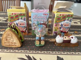 2x The Monsters Wacky Mart und 1x Finding Mokoko Figuren