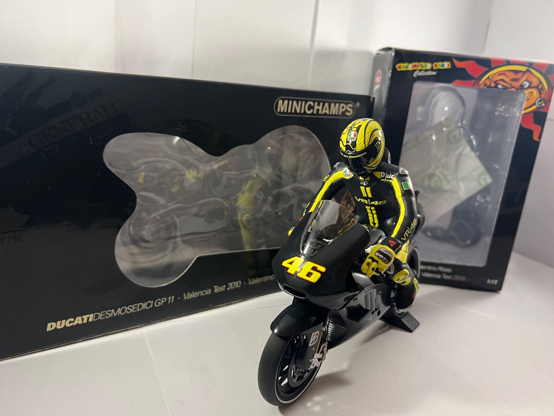 Minichamps Kit di modellismo & Modellini statici: Valentino Rossi Lot 14 – Usato da Sergey venduto da Mascotte00