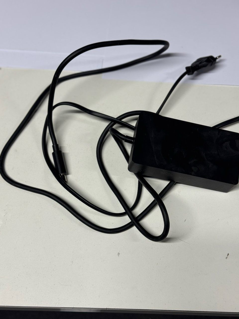 Microsoft Chargeur: Surface Dock Netzteil 199W – D'occasion à Frauenfeld par cinque 1