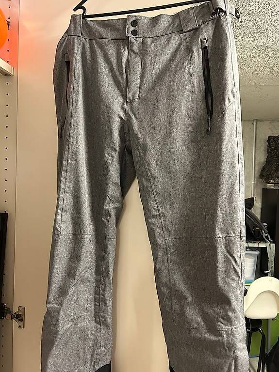 Hosen: Skihose Männer Gr. M grau – Gebraucht aus Lyss von af123
