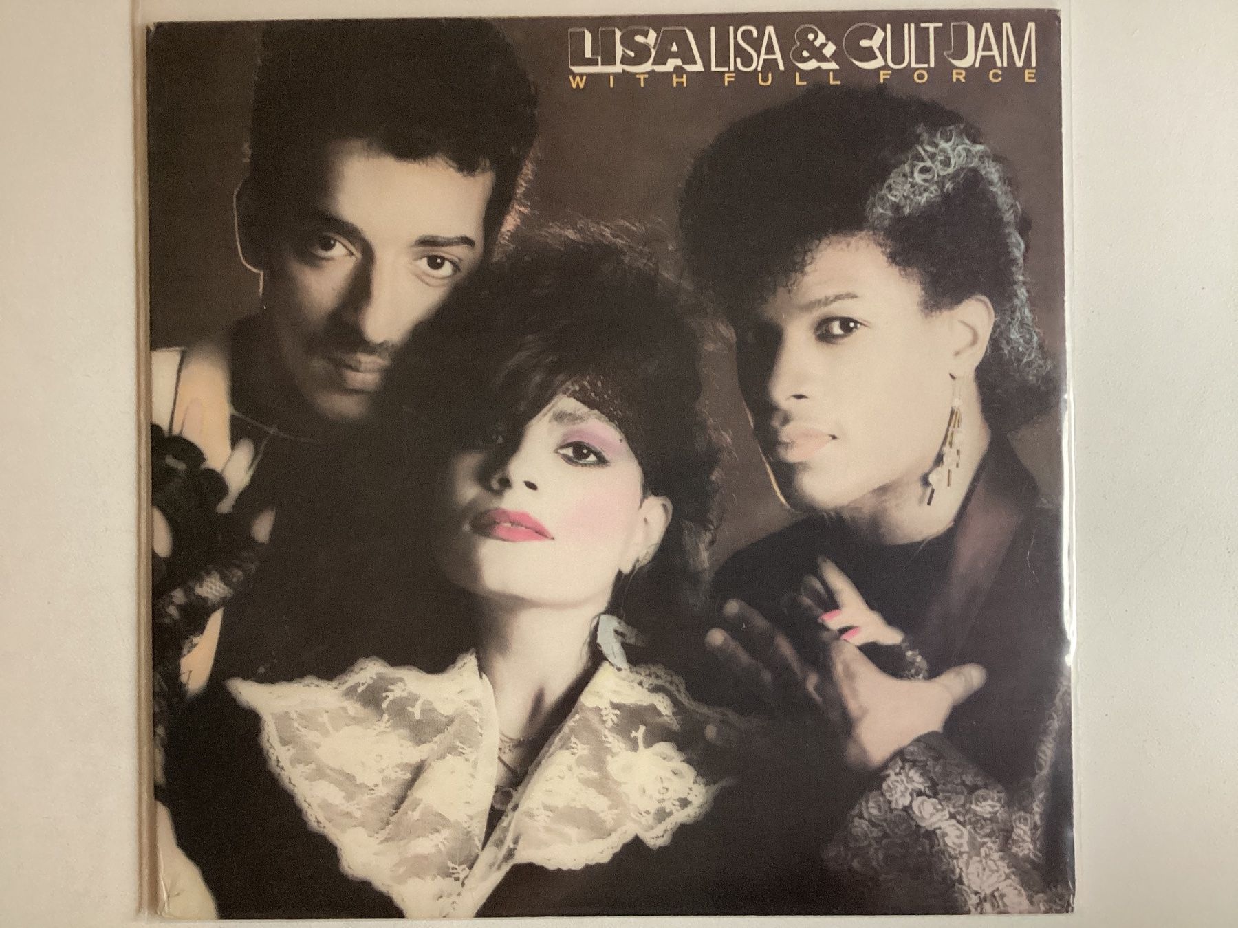 Schallplatten: Lisa Lisa & Cult Jam LP - With Full Force – Gebraucht aus Gutenswil von Hamzian