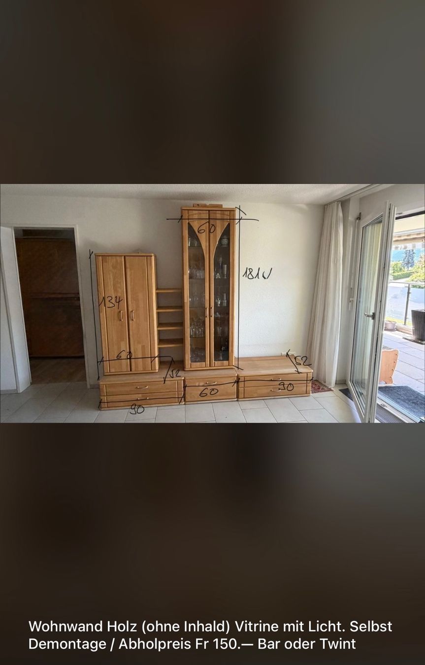 Commodes: Wohnwand aus Holz – D'occasion à Eschenbach SG par sar_hw8f