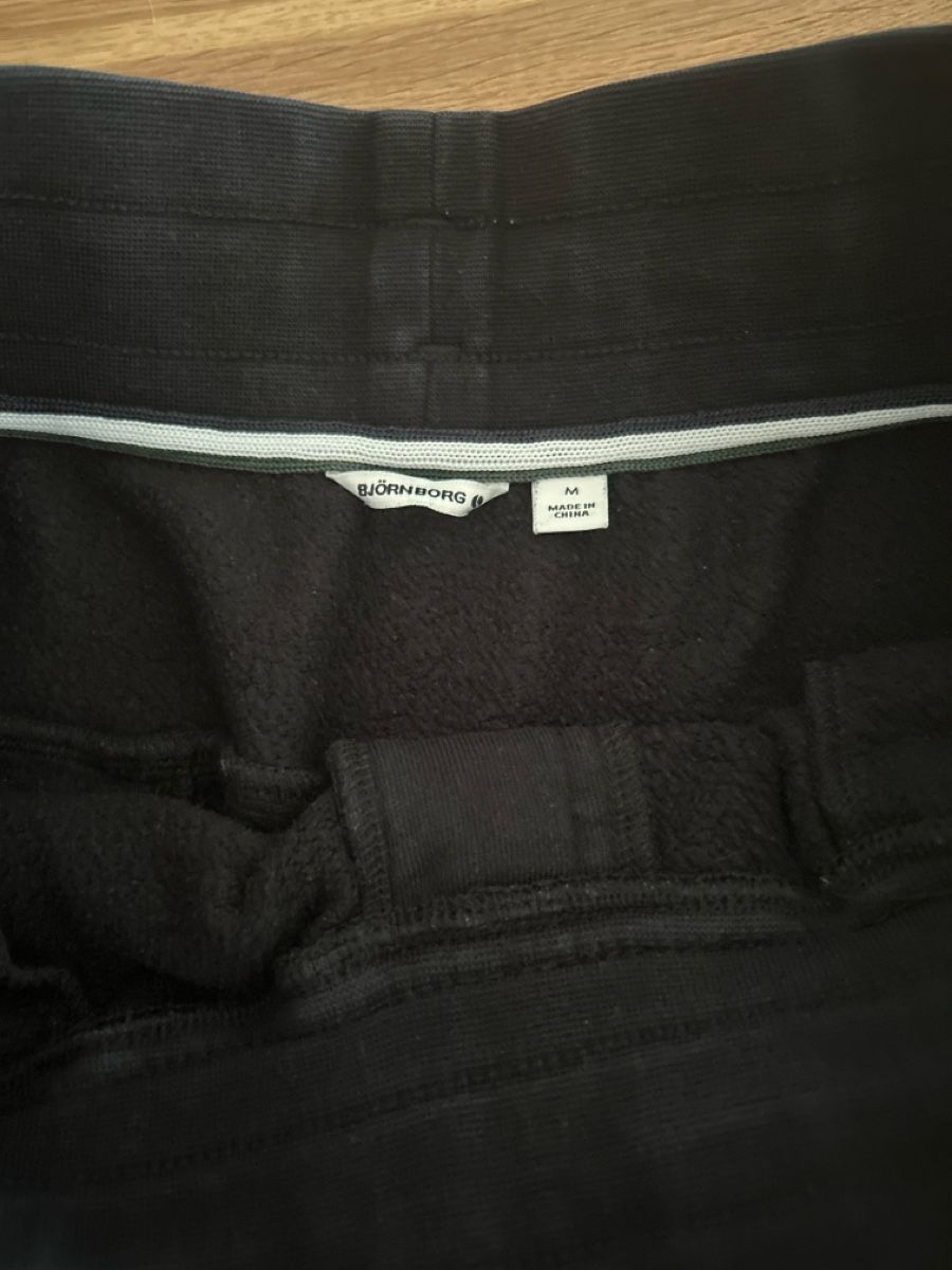 Pantaloni: Björn Borg Hose schwarz M – Usato da Büttenhardt venduto da dmartinez 3
